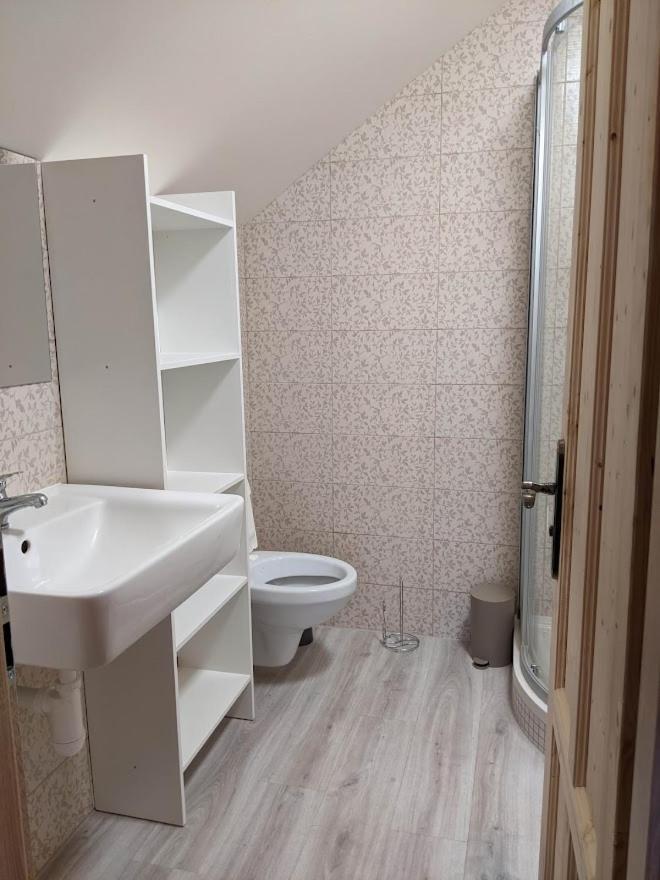 Chalupa u rybníka Střehom Dolní Bousov Exterior foto