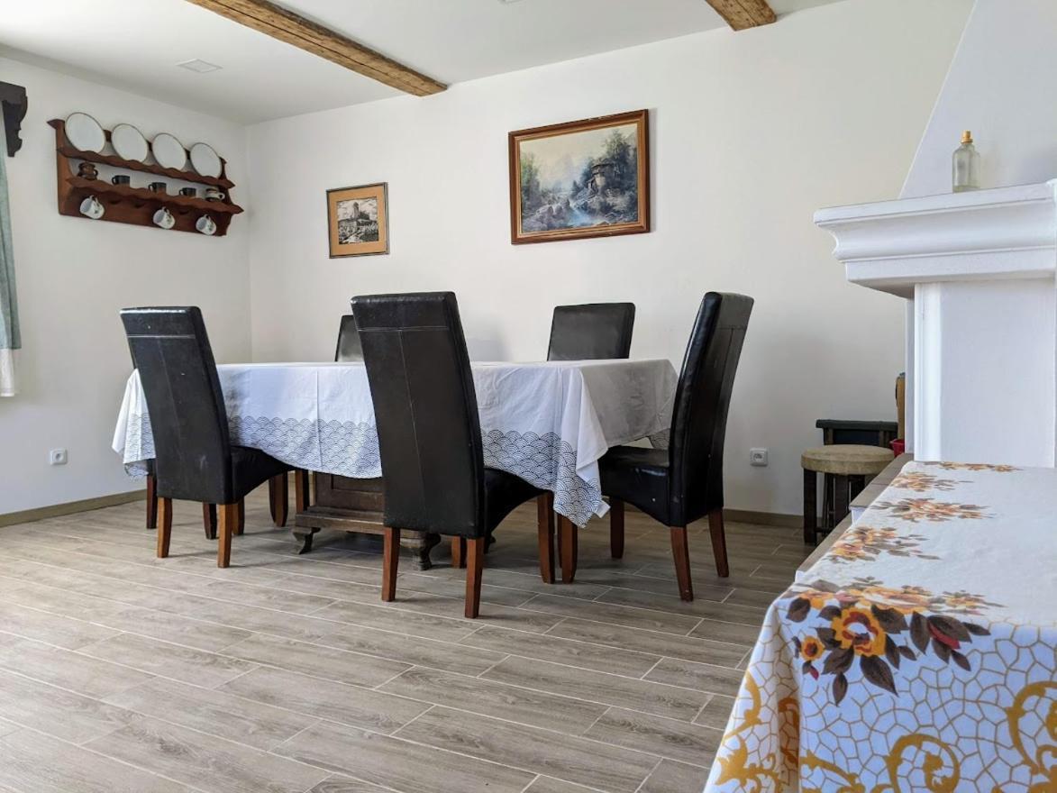 Chalupa u rybníka Střehom Dolní Bousov Exterior foto